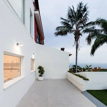 아파트 Sunset Horizon Hideaway & Terrace,